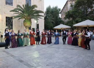 Συνεχίζεται δυναμικά το 11ο Φεστιβάλ «Τέχνη Καθ’ Οδόν» του Δήμου Ηρακλείου μετατρέποντας το Ηράκλειο και τα χωριά σε μια απέραντη, ανοιχτή σκηνή πολιτισμού