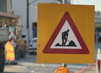 Συνεχίζονται στην κάθοδο της Λ. Δημοκρατίας και στην οδό Μηνά Γεωργιάδη οι εργασίες αντικατάστασης του δικτύου ύδρευσης της ΔΕΥΑΗ