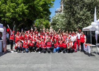Ο Ε.E.Σ. γιόρτασε την συμπλήρωση 149 ετών προσφοράς με αιμοδοσία στο Μετρό Συντάγματος (βίντεο)