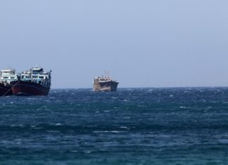 Ορμούζ: Η κυκλοφορία των εμπορικών πλοίων στο υψηλότερο σημείο από τα μέσα του Απριλίου