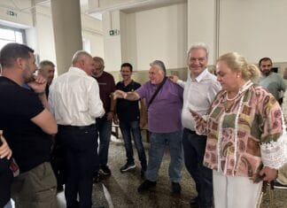 Στο πλευρό των εργαζομένων της καθαριότητας στα Δικαστήρια ο Αλέξης Καλοκαιρινός