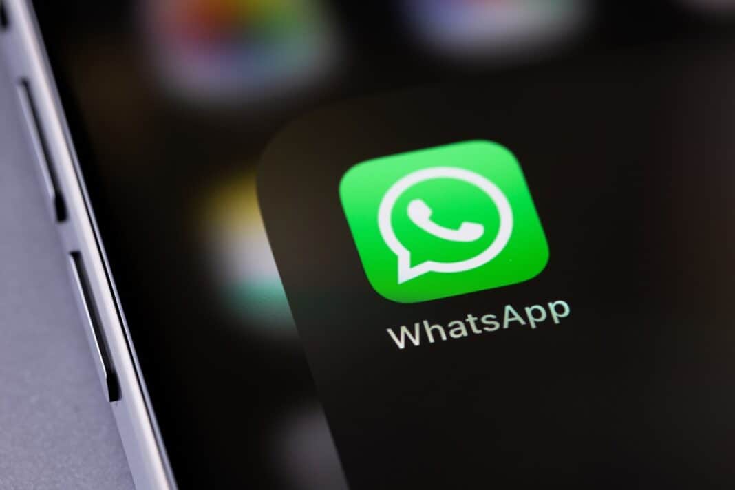 Whatsapp,Mobile,App,On,A,Screen,Smartphone,Iphone,Closeup.,Whatsapp